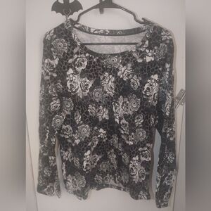 ❤️5/$5❤️Floral Women's Top